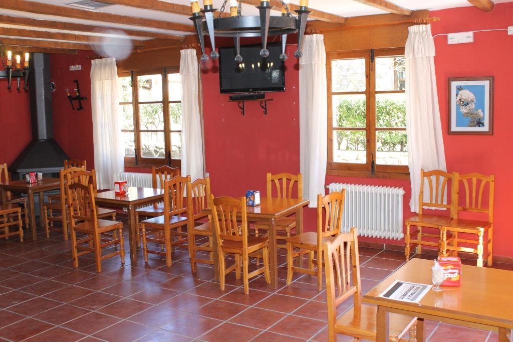 Hotel Valle Del Jerte Los Arenales Exteriör bild